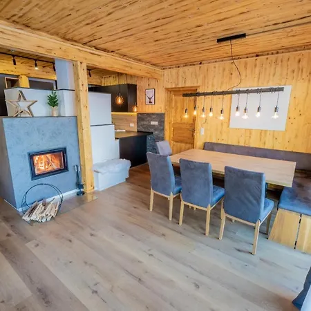 Hillside Kreischberg Chalet